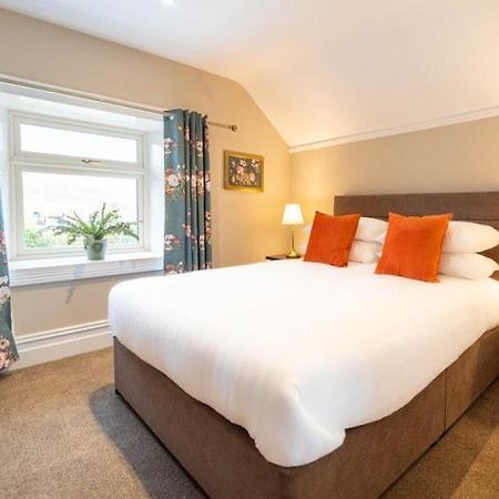 Adams Townhouse Bed and Breakfast Ντίνγκλε Εξωτερικό φωτογραφία