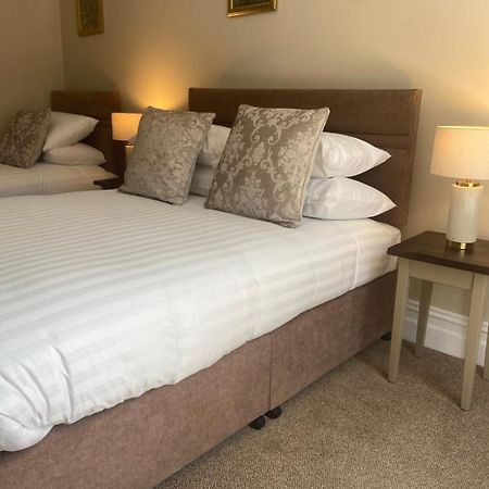 Adams Townhouse Bed and Breakfast Ντίνγκλε Εξωτερικό φωτογραφία