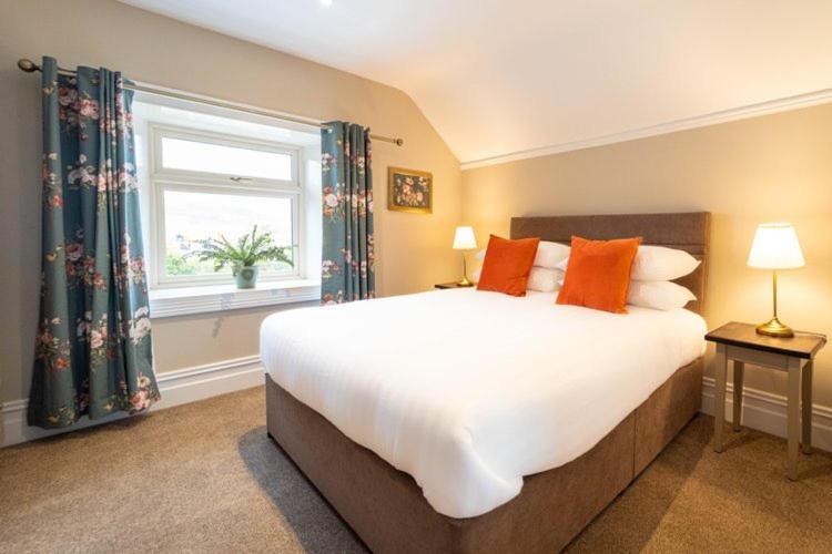 Adams Townhouse Bed and Breakfast Ντίνγκλε Εξωτερικό φωτογραφία