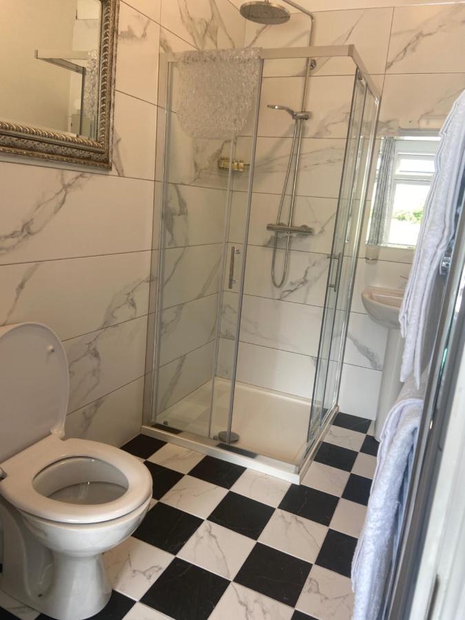 Adams Townhouse Bed and Breakfast Ντίνγκλε Εξωτερικό φωτογραφία