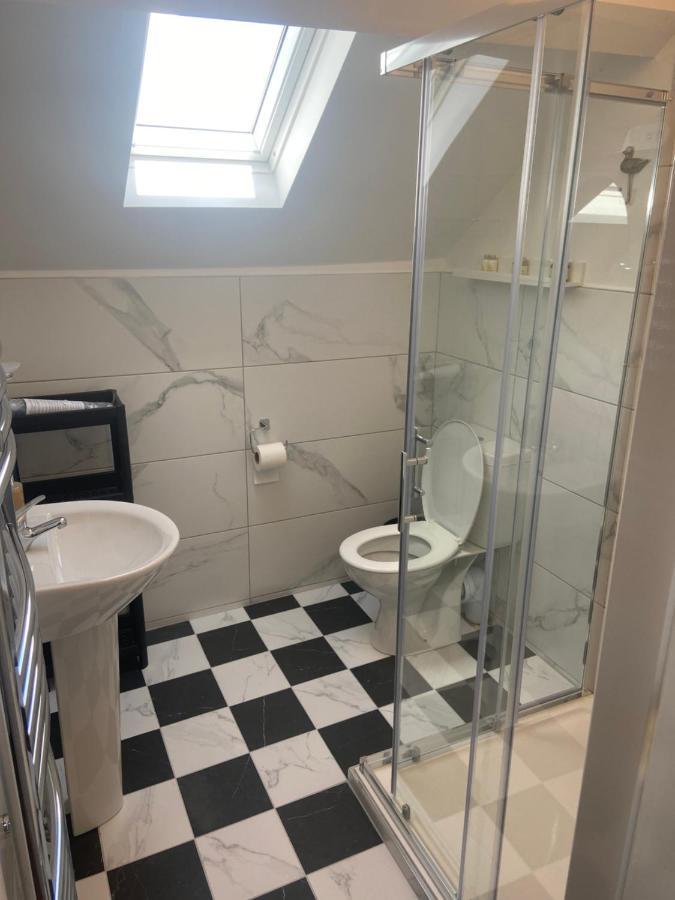 Adams Townhouse Bed and Breakfast Ντίνγκλε Εξωτερικό φωτογραφία